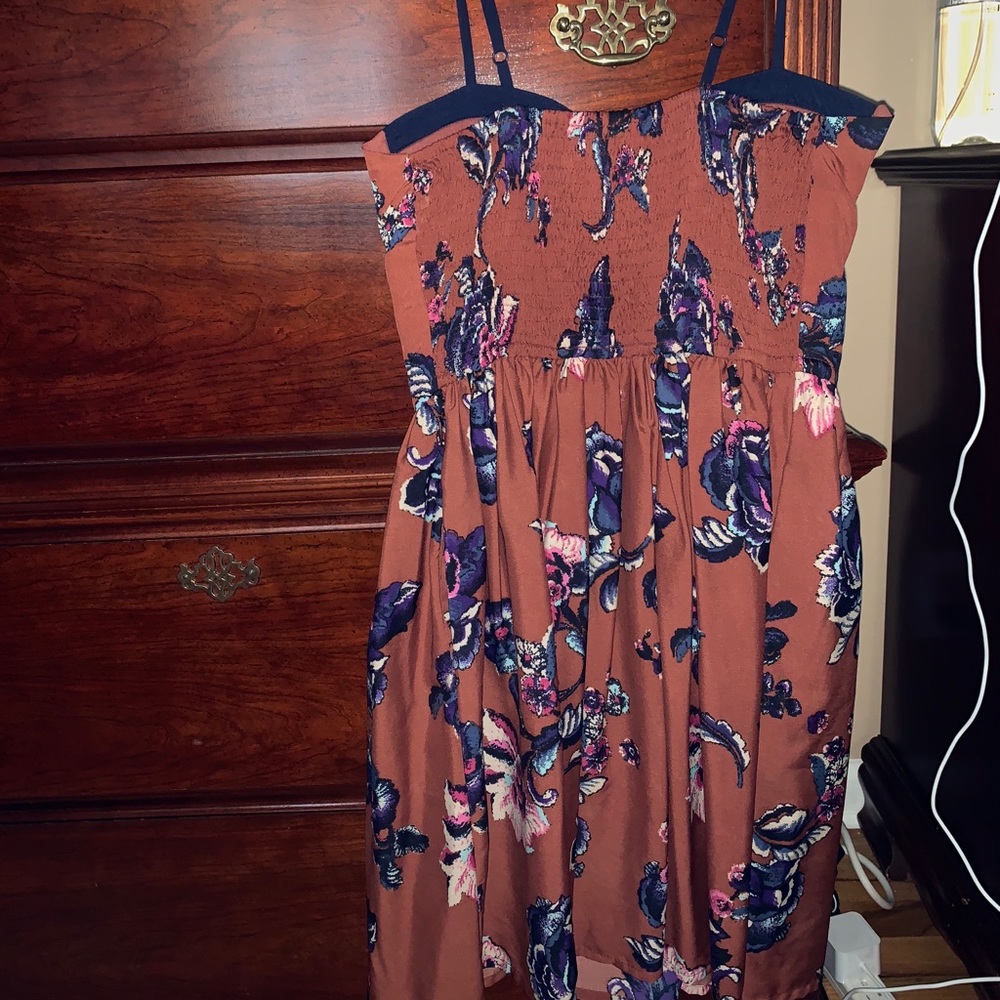 Dress - Picture 3 of 4